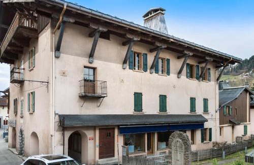 Megeve Apartment | Appartement 3 Ch. Rénové, Centre de Megève, Balcon, Cheminée, Parking, 3 min Télécabine Chamois - FR-1-453-178