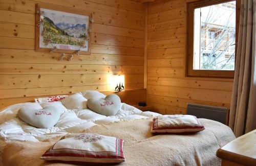 Meribel Centre Apartment | Appartement 3 pièces avec balcon, parking et wifi, proche du centre de Méribel, pour 7 personnes - FR-1-180-211