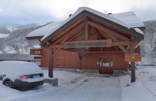 Meribel Centre Apartment | Appartement 3 pièces jusqu'à 6 pers, Méribel centre, proche pistes et commerces - FR-1-411-68