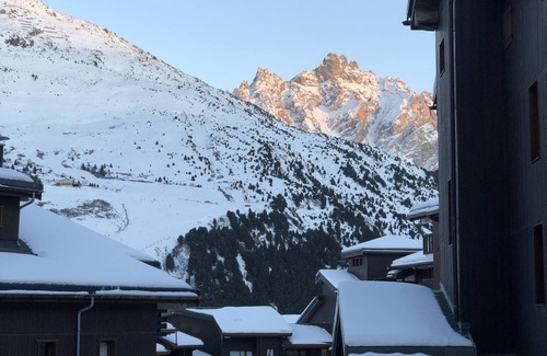 Meribel-Mottaret Apartment | Appartement 4 - 5 Personnes ski aux Pieds
