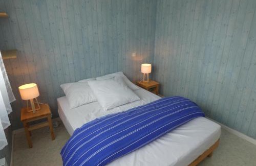 Notre-Dame-de-Monts Apartment | Appartement 4 pers avec balcon, parking et animaux admis - FR-1-540-185