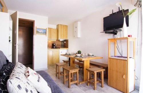 Pla d'Adet Apartment | Appartement 6 pers, près des pistes, parking, Pla d'Adet - FR-1-296-430