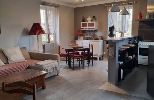 Beynac-et-Cazenac Apartment | Appartement Avec vue sur L'entrée du Château