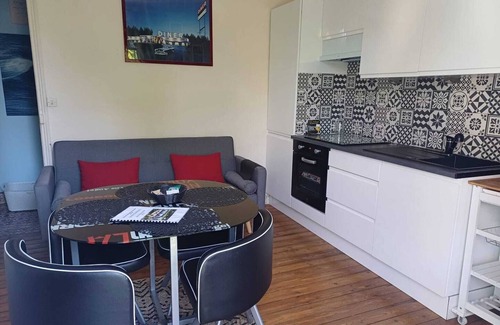 Dieppe Apartment | Appartement Avec Cuisine A 250m de la Plage de Puys et 5mn de Dieppe