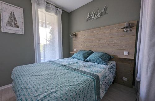 Saint-Cyprien Plage Apartment | Appartement bord de mer, piscine et Wifi