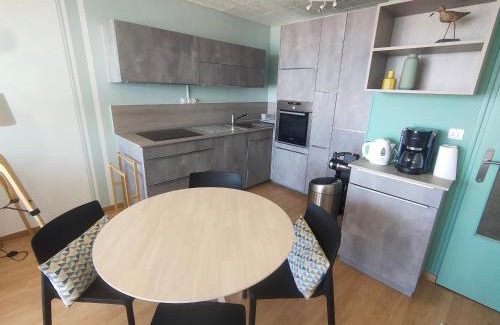 Saint-Jean-de-Monts Apartment | Appartement Confort à Saint Jean de Monts - Plage à Proximité, Parking, Wi-Fi - FR-1-323-496