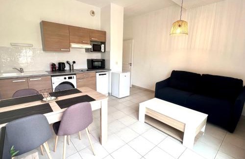 Aytre Apartment | Appartement calme avec exterieur