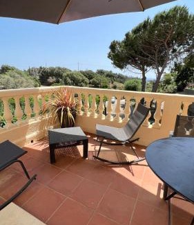 Bastia Apartment | Appartement calme avec terrasse proche du centre ville et de la mer, parking, internet