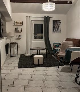 Tarascon Apartment | Appartement centrée