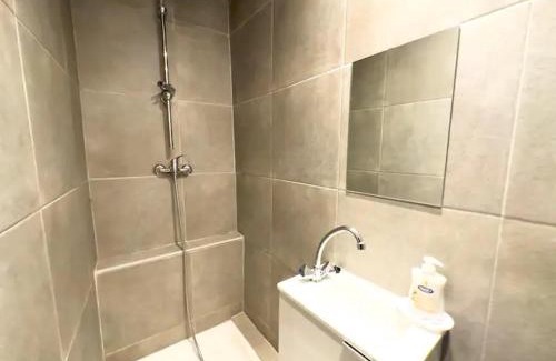 Meaux Apartment | Appartement Cerf1-Centre ville Meaux-Gare-Disney