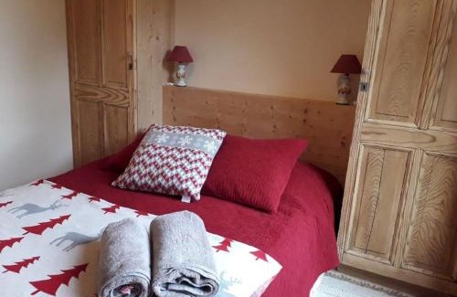 Saint-Jean-dʼAulps Apartment | Appartement cosy avec jardin