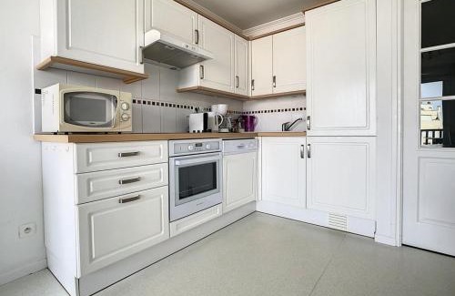 Stella-Plage Apartment | Appartement Confort 2 Chambres à 100m de la Plage avec Parking - FR-1-236-50
