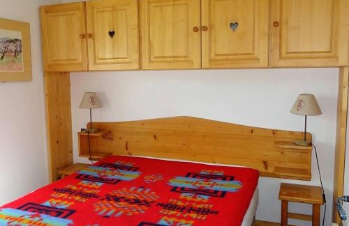 Les Gets Apartment | Appartement Confortable 2 Pièces + Cabine, 5 Pers. - Centre Les Gets, Parking Inclus - FR-1-802-60