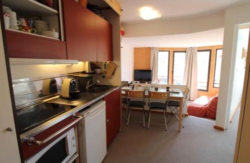 Avoriaz Apartment | Appartement cosy à Avoriaz - Hauts Forts, 5 pers, balcon sud, proche village, skis aux pieds - FR-1-633-63