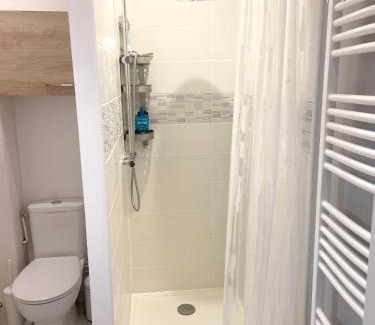 Manigod Apartment | Appartement cosy à Manigod avec piscine partagée – 50 m²