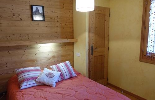 Beaufort Apartment | Appartement cosy 2 chambres à Arêches, cuisine équipée et terrasse - FR-1-342-203