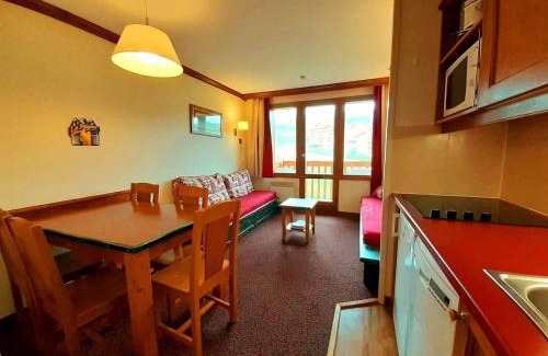 Plagne Soleil Apartment | Appartement cosy avec balcon et accès ski aux pieds à Plagne Soleil - FR-1-351-89