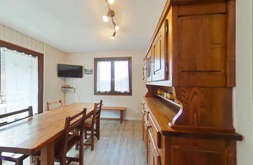 Le Grand-Bornand Apartment | Appartement cosy 2 pièces cabine, proche centre et pistes, 4 couchages, Le Grand-Bornand - FR-1-241-78