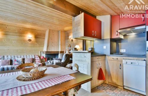 Le Chinaillon Apartment | Appartement cosy au cœur du village, 3 chambres, balcon ensoleillé, parking, proche des commodités! - FR-1-391-86