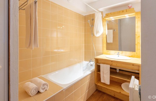 Les Bottieres Condo | Appartement Cosy | Kitchenette | Piscine et Sauna