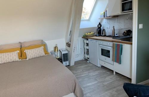 Nogent-le-Rotrou Apartment | Appartement cosy et calme, vue sur le château