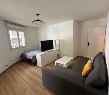Rosny-sous-Bois Apartment | Appartement cosy, proche Paris