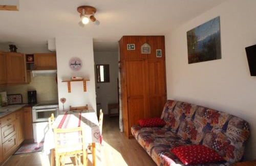 Lanslevillard Apartment | Appartement cosy pour 4 pers à Val Cenis Haut, proche pistes, balcon sud-ouest, casier à skis - FR-1-508-155