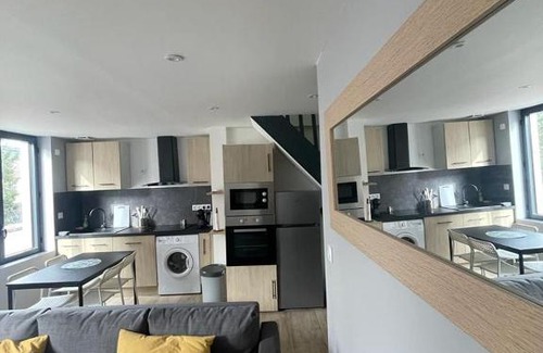 Centre Deux Apartment | Appartement cosy spacieux 103