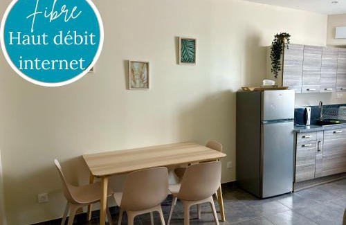 Cahors Old Town Apartment | Appartement COZY lumineux face à la rivière du Lot