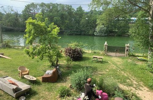 Lagny-sur-Marne Apartment | Appartement Dans Maison Familiale en Bord de Marne. 15 de Disney et 20 de Paris