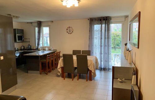 Bagnolet Apartment | Appartement de 2 chambres avec terrasse et wifi a Bagnolet