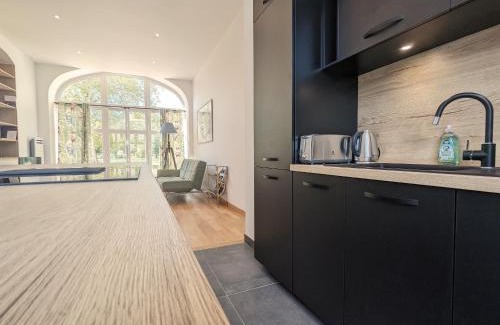 Chateauroux Apartment | Appartement de Charme au Parc Balsan - Châteauroux, Près Centre Aquatique et Loisir - FR-1-591-556