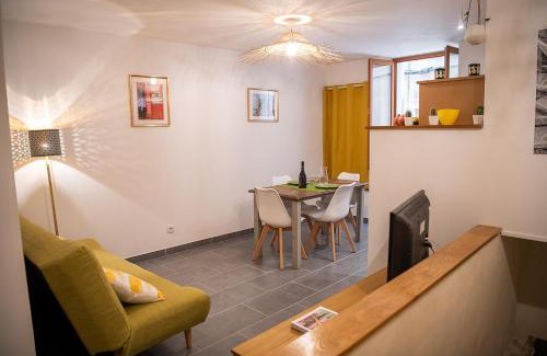 Nimes City Centre Apartment | Appartement Denim