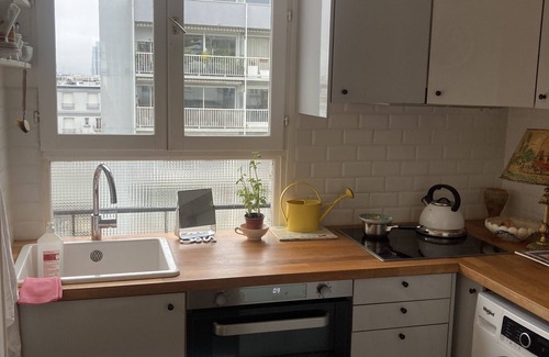 Combat Apartment | Appartement Deux Pièces Cuisine Très Bien Situé sur une Butte Très Calme