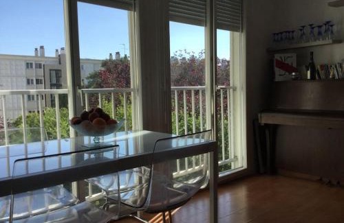 Rueil-Malmaison Apartment | Appartement entier résidence calme à Rueil- Proche Paris