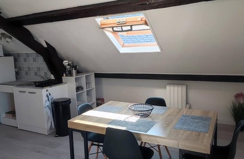 Saint-Charles du Port Apartment | Appartement F2 : entrée du Havre