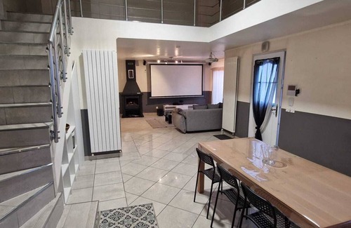 Noisy-le-Sec Apartment | Appartement Familial à 5kms de Paris