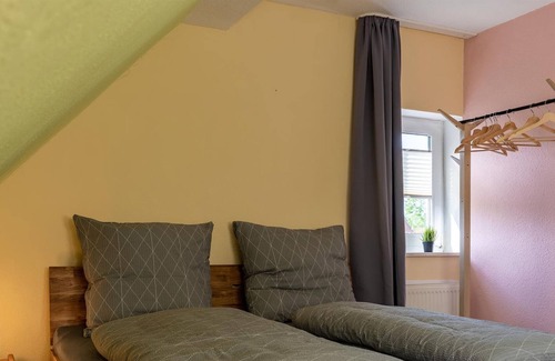 Forlitz-Blaukirchen Apartment | Appartement/fewo, Dusche OG, WC, 2 Schlafräume OG - Ferienwohnung Schützenweg 10A