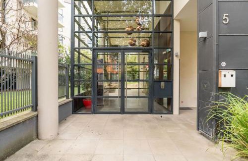 Asnieres-sur-Seine Apartment | Appartement Fonctionnel Immeuble Neuf