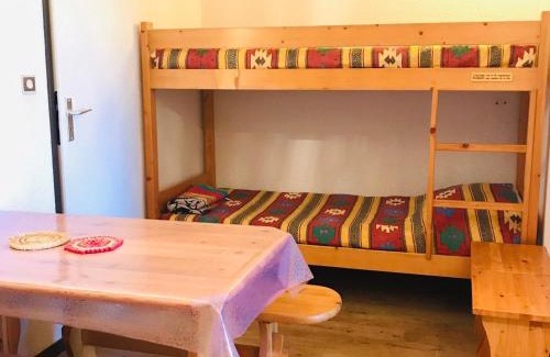 Montalbert Apartment | Appartement fonctionnel sur les pistes avec coin montagne - FR-1-181-2545