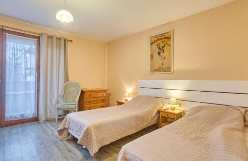 Barbotan-les-Thermes Apartment | Appartement T1 bis lumineux avec balcon, parking, et Wifi - 2 personnes - FR-1-841-63