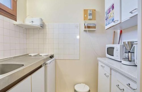 Barbotan-les-Thermes Apartment | Appartement T1 bis lumineux avec balcon, parking, et Wifi - 2 personnes - FR-1-841-63