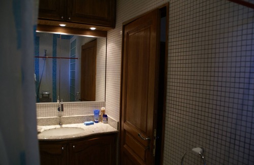 Belvedere-Campomoro Apartment | Appartement rez de Jardin Dans Maison Corse Traditionelle