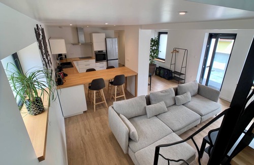 Dinsheim Apartment | Appartement Avec Terrasse et 2 Chambres