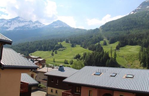 Val Cenis Apartment | Appartement confortable à Val Cenis Lanslebourg, 300m des pistes, 5 personnes, balcon, casier à skis - FR-1-508-40