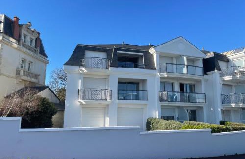 Bourgenay Apartment | appartement vue mer sur la corniche ST Hilaire de riez résidence Sémaphore