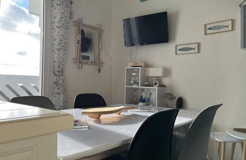 La Cotiniere Apartment | Appartement cosy 2 pièces, 4 couchages, vue mer, proche port, WIFI, parking, plage à St-Pierre-d'Oléron - FR-1-246A-170