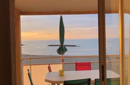 Valras-Plage Apartment | Appartement Front de mer