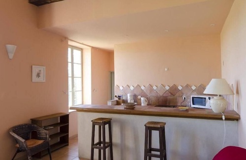 Salles-d'Aude Apartment | Appartement Gîte La Sellerie