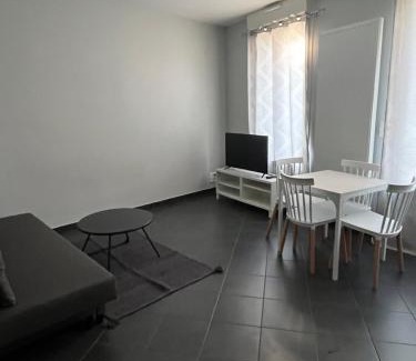 Alfortville Apartment | Appartement gare RER D maisons alfort Alfortville